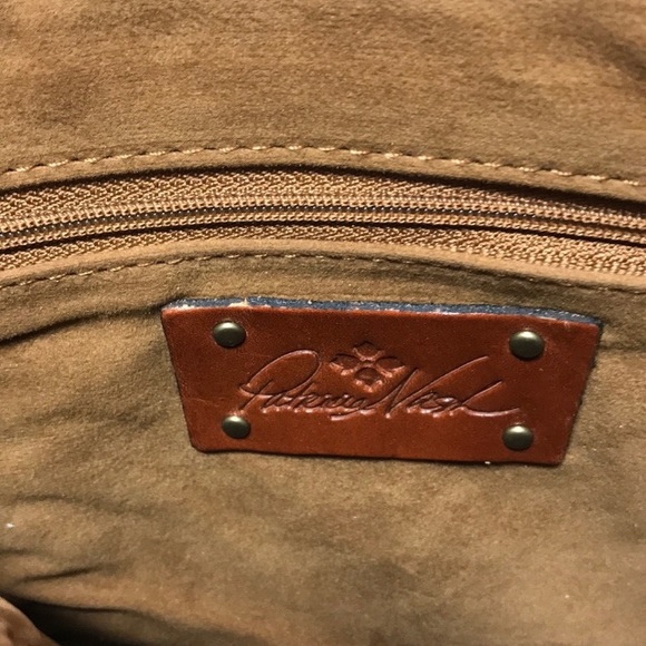 Patricia Nash Cassini Tan Leather Wristlet - Picture 6 of 9